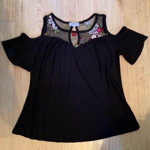 Black Ultra Flirt top